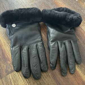 Ugg leather gloves black w cashmere lining